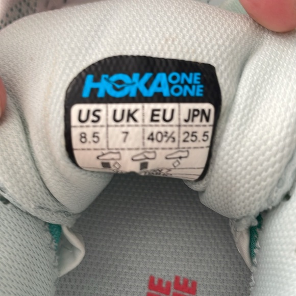 Hoka Clifton 7 - Like New - Picture 8 of 8